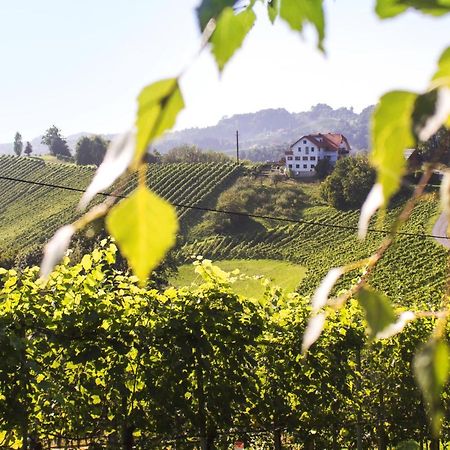 Weingut Peter Grill Bed & Breakfast Leutschach Exterior foto