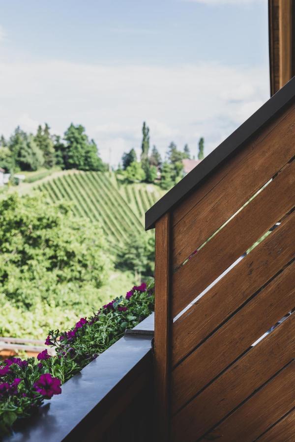 Weingut Peter Grill Bed & Breakfast Leutschach Exterior foto