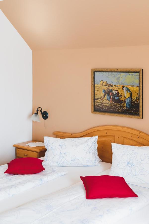 Weingut Peter Grill Bed & Breakfast Leutschach Exterior foto